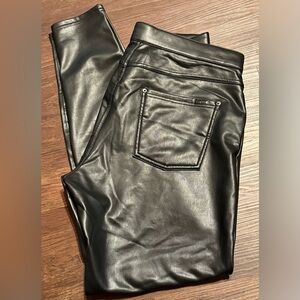HUE Black Faux Leather Jeggings